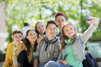 Gruppe Jugendlicher